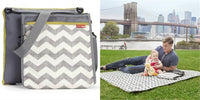 Skip Hop - Central Park Blanket & Cooler Bag  Chevron حقيبة تبريد وسجادة تنزه  شيفرون من ماركة سكيب هوب