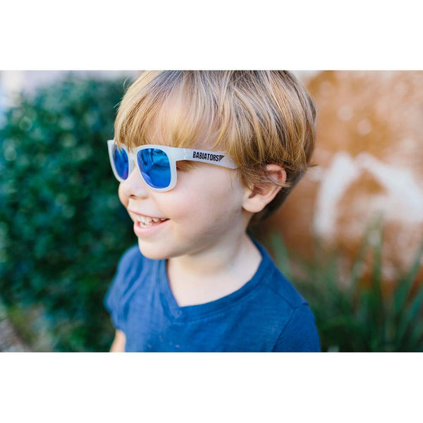 Babiators - Original Navigator Premium - Blue Ice  0-2نظارات شمسية من ماركة بابياتورز- لون أزرق