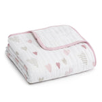 Aden & Anais Heart Breaker Classic Dream Blanket  بطانية النوم الكلاسيكية للمواليد من ماركة أدين & أنيس- تصميم القلوب