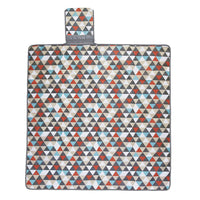 Skip Hop - Central Park Blanket & Cooler Bag  Triangles حقيبة تبريد و سجادة تنزه  مثلثات من ماركة سكيب هوب